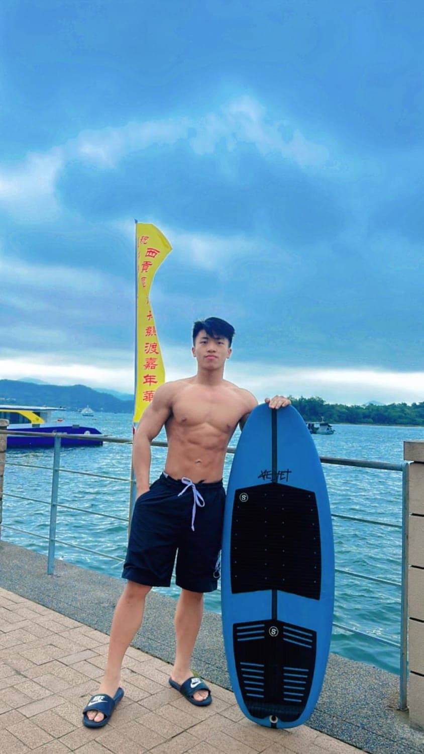 Leo Lee 2